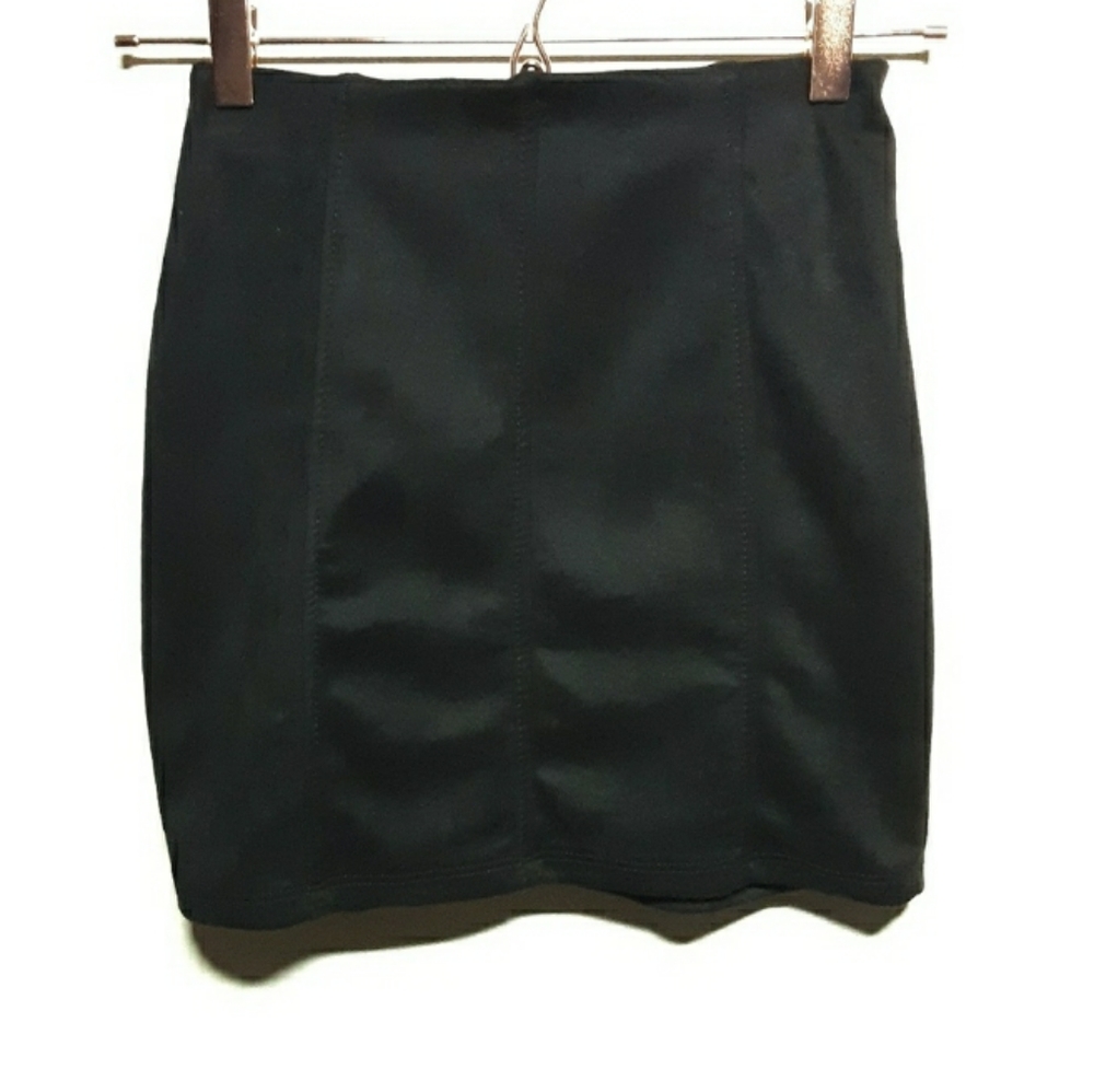 NWT Newbury Kustom Faux Suede Bodycon Skirt